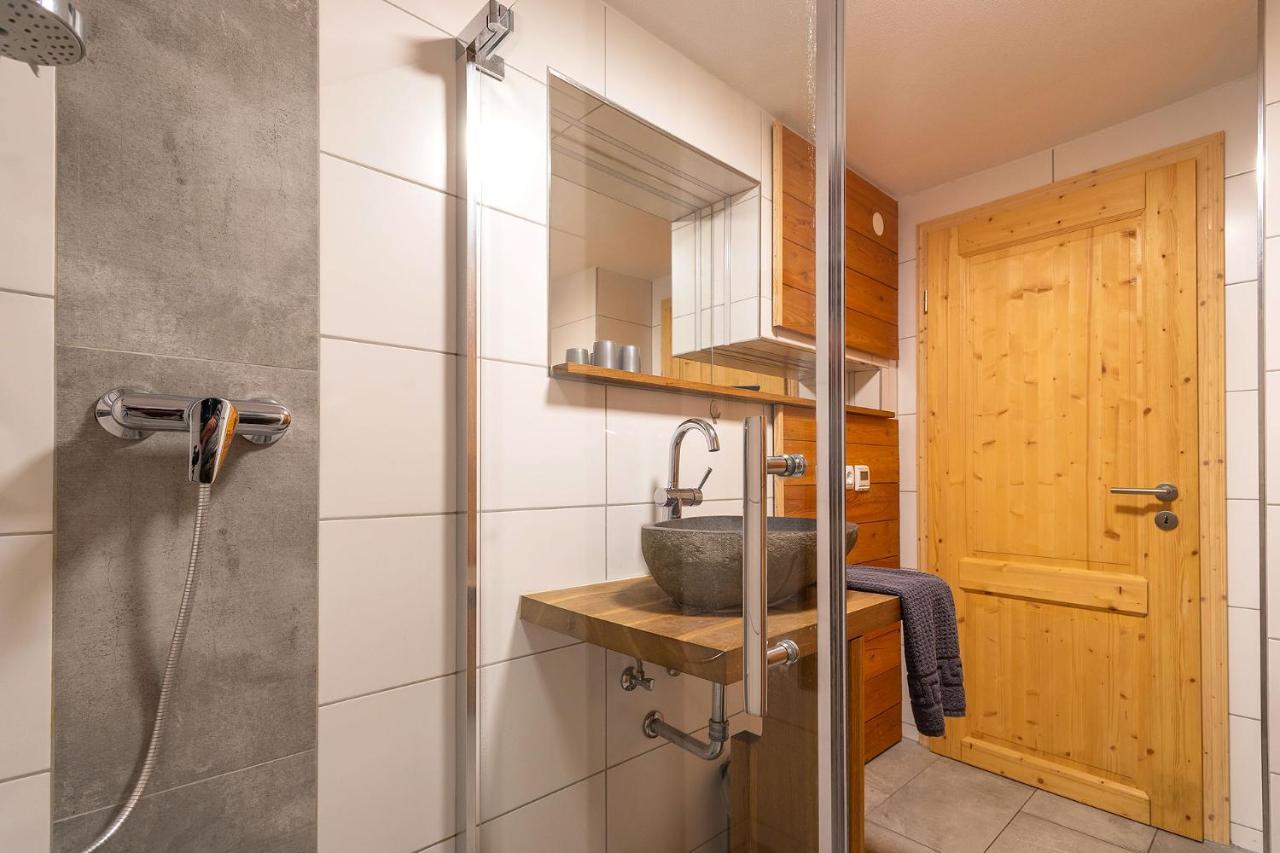 Alpen-Hostel - Apartment Talstation Mit Motorradvermietung Memmingen Exterior photo